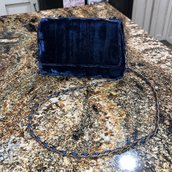 Élan Midnight Blue Velvet Evening Bag - Picture 1 of 4